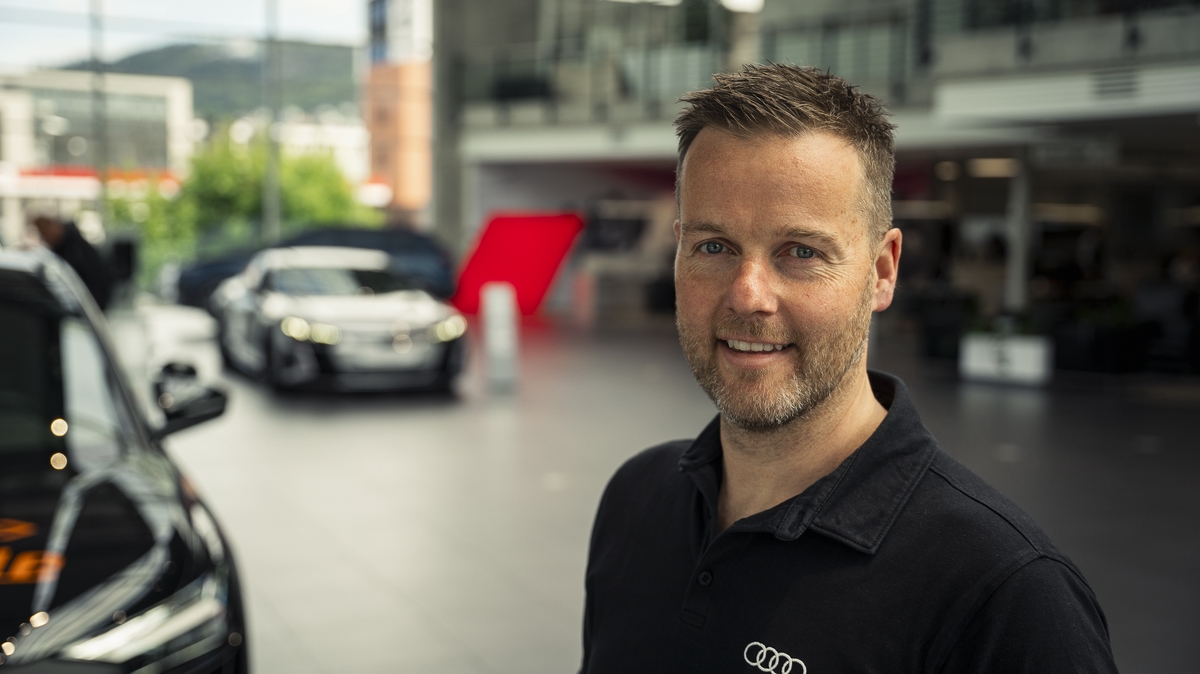 – Positiv Trafikkskole har vært en stor og god kunde over tid, og Ove Sagen-Hafstad er en god ambassadør for oss, sier salgs- og markedssjef hos Audi Møller Bil på Minde, Christian Holmeide. 