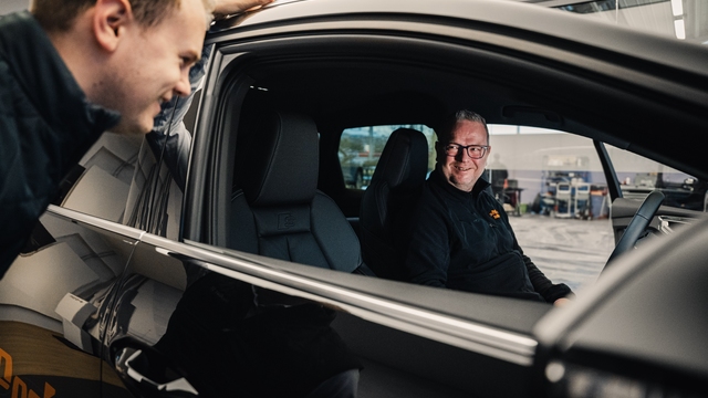 Overgangen til å bli hundre prosent elektrisk har vært udelt positiv for trafikkskolen på Wergeland. – Det har blitt en langt større suksess enn vi så for oss, sier daglig leder ved Positiv Trafikkskole, Ove Sagen-Hafstad. 